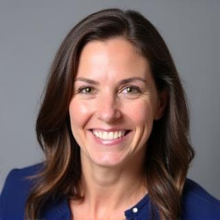 Sarah Mitchell - Certified Pet Nutritionist